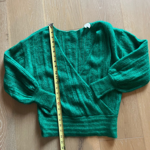 ✨Sezane Cristina Sweater - Picture 5 of 8